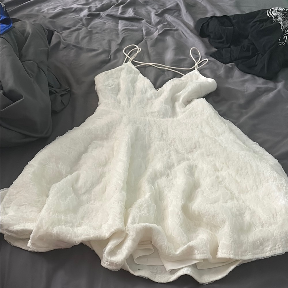 Elegant White Textured Dress